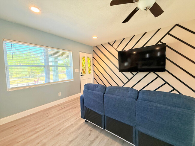 3120 Drake Dr, Unit SI FL1-ID1258738P