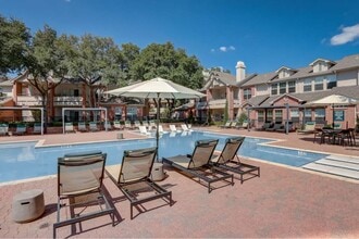 Courts of Bent Tree in Dallas, TX - Foto de edificio - Building Photo