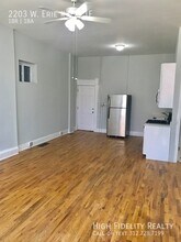 2203 W Erie St in Chicago, IL - Building Photo - Building Photo