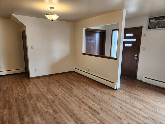 N64W24124 Main St in Sussex, WI - Building Photo - Building Photo