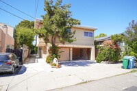 1635 Francisco St in Berkeley, CA - Building Photo - Interior Photo