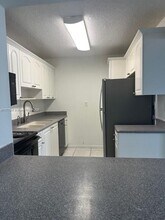 451 NE 207th Ln in Miami, FL - Building Photo - Building Photo