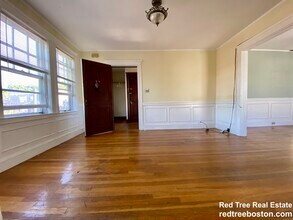 94 Beechcroft St, Unit 3 in Boston, MA - Building Photo - Building Photo