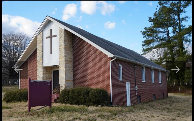 108 Laprade St in Brookneal, VA - Building Photo