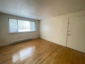 175 Loudon Rd in Concord, NH - Building Photo - Building Photo