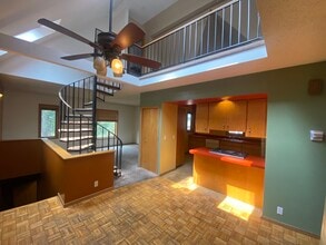 2313 22nd Ave S, Unit 2 in Minneapolis, MN - Building Photo - Building Photo