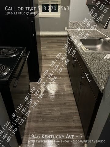 1946 Kentucky Ave in Cincinnati, OH - Building Photo - Building Photo