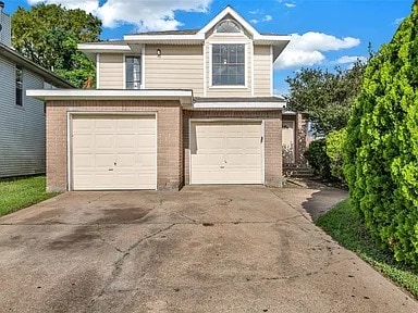 property at 1535 Carbonear Dr