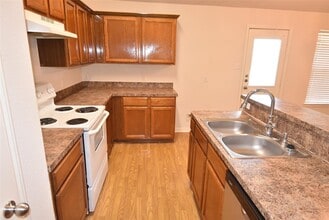 12685 Lake Conroe Hills Dr in Willis, TX - Building Photo - Building Photo