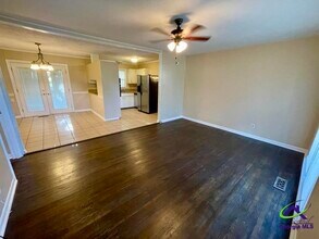 219 Self St in Warner Robins, GA - Building Photo - Building Photo