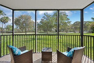 3101 N Country Club Dr in Aventura, FL - Building Photo