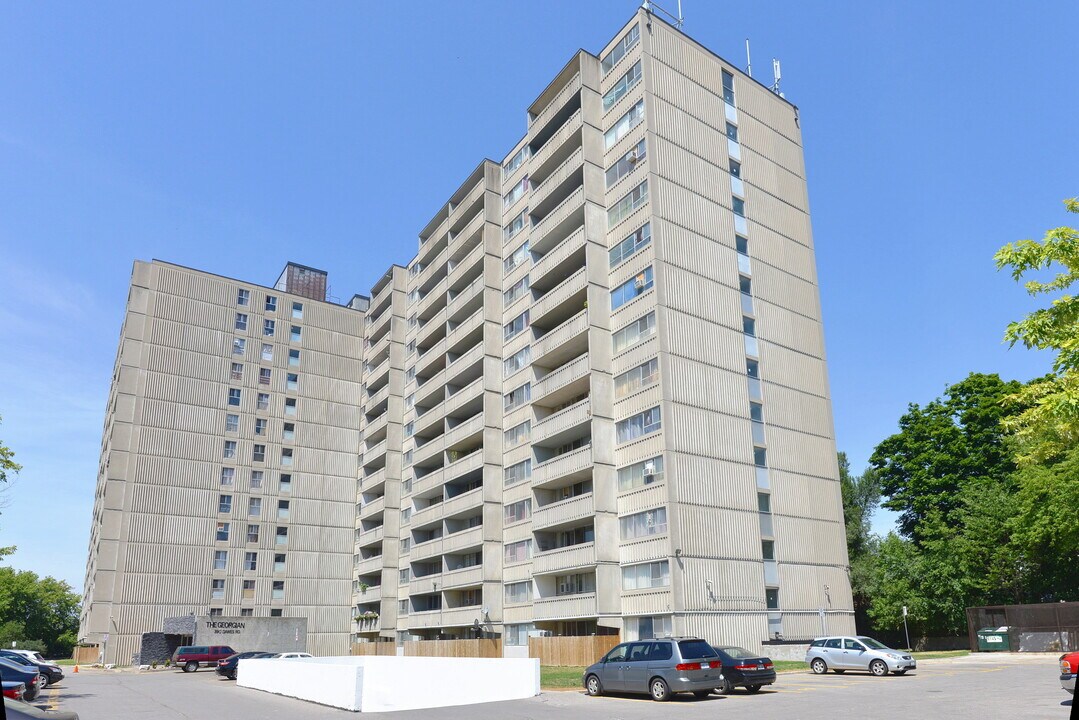 390 Dawes Road in Toronto, ON - Building Photo