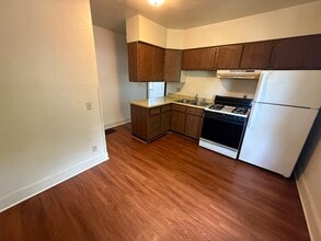 1812 Madison St, Unit #2 in Madison, WI - Foto de edificio - Building Photo