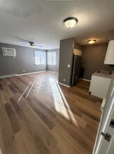 Maple Ave Apartments in Waukesha, WI - Foto de edificio - Building Photo