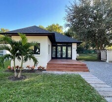 2428 Lotafun Ave in Winter Park, FL - Building Photo