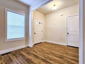 361 Cedar Holw in Manheim, PA - Building Photo - Building Photo