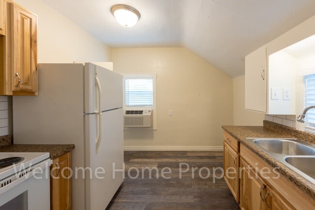property at 309 SW 6th St