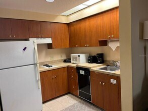 7601 Canada Ave in Orlando, FL - Building Photo - Building Photo