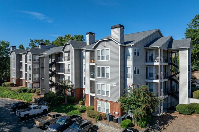 The Clarion Apartments in Decatur, GA - Foto de edificio - Building Photo