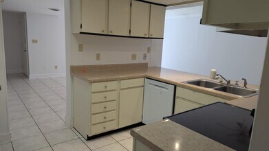 503 Westwood Dr in Tallahassee, FL - Building Photo - Building Photo