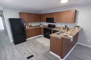 25 Deerwood Park in Centralia, IL - Building Photo