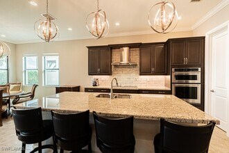 9267 Glenforest Dr in Naples, FL - Building Photo - Building Photo