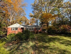 6460 Eppard St in Falls Church, VA - Building Photo - Building Photo