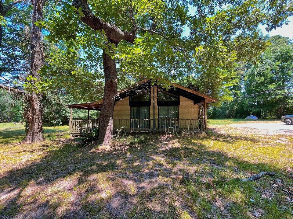 20 Pine Ave in Huntsville, TX - Building Photo