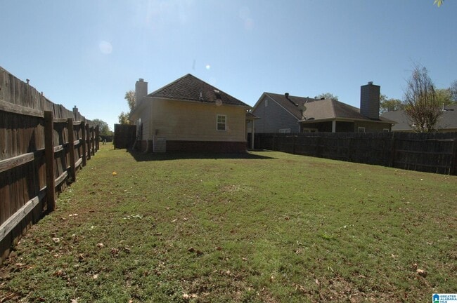 108 Holland Trail in Pelham, AL - Building Photo - Building Photo