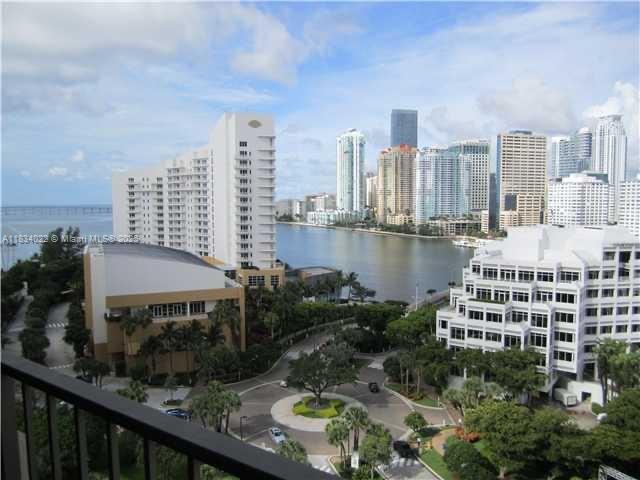 property at 520 Brickell Key Dr