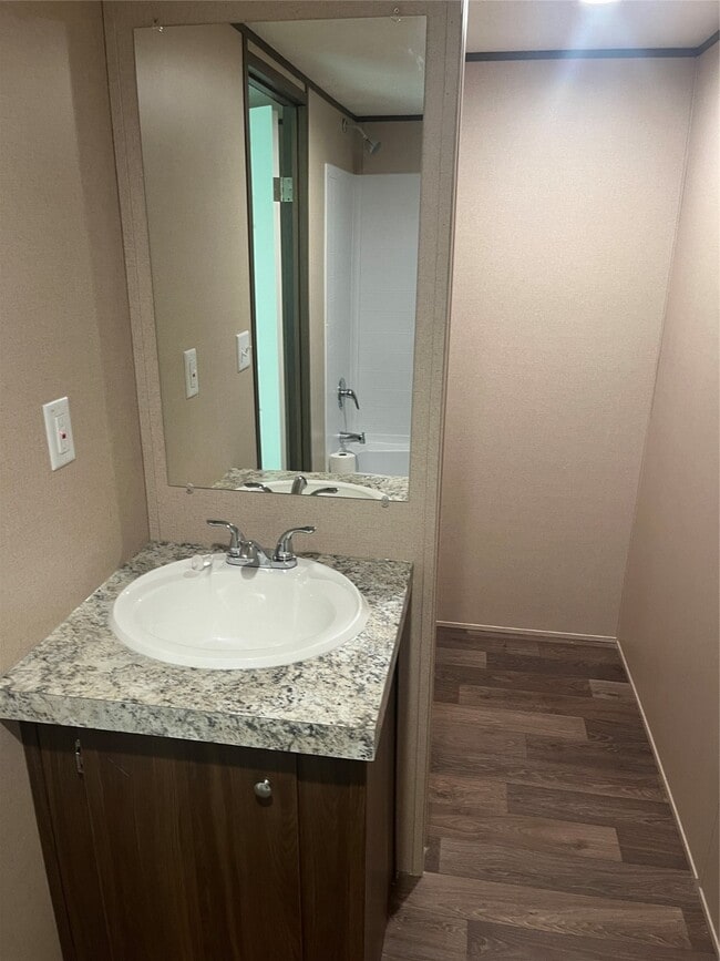 30 Terry Cir in Coldspring, TX - Building Photo - Building Photo