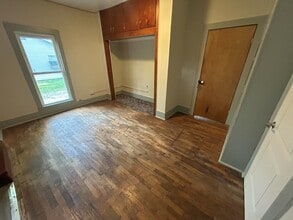 1124 N Cherry St in Ottawa, KS - Building Photo - Building Photo