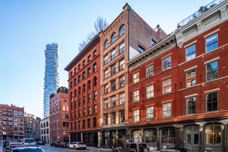 11 Harrison St in New York, NY - Building Photo - Building Photo