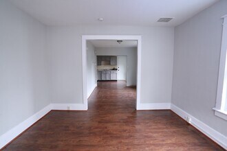 402 N 8th St in Stroudsburg, PA - Building Photo - Building Photo