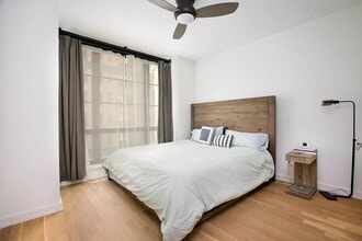 7 Lexington Ave in New York, NY - Building Photo - Building Photo