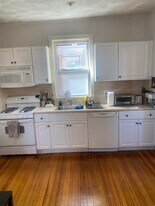 785 Mount Auburn St, Unit 2 in Watertown, MA - Building Photo