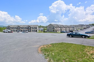 Marsh Run Townhomes in Waynesboro, PA - Building Photo - Building Photo