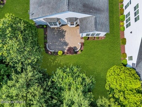 8 Park Ridge Way in Jackson Township, NJ - Building Photo - Building Photo