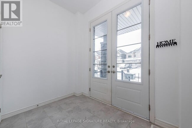 5 Sassafras Rd in Springwater, ON - Building Photo - Building Photo