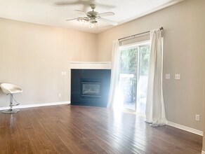 628-656 Avenue SW in Calgary, AB - Building Photo - Building Photo
