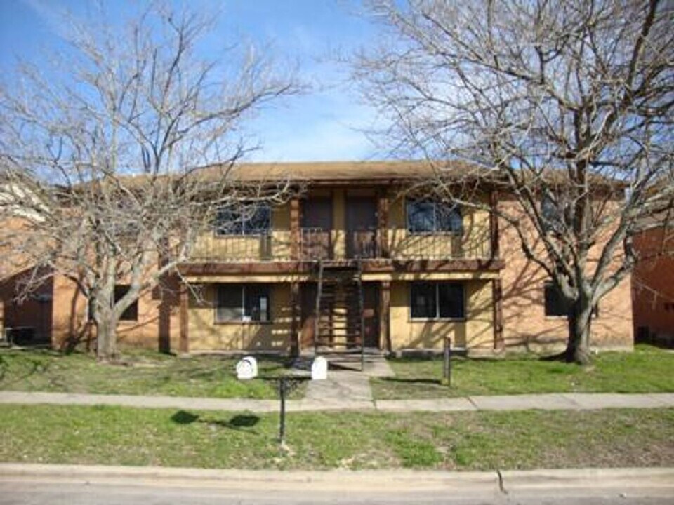 2202 Hunt Dr in Killeen, TX - Building Photo