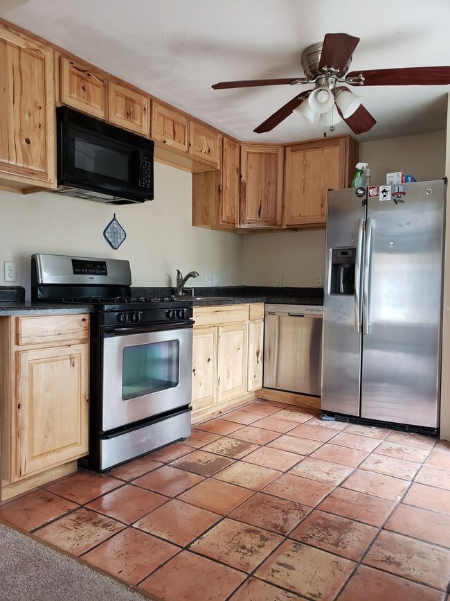 2721 Fremont Ave S in Minneapolis, MN - Building Photo - Building Photo