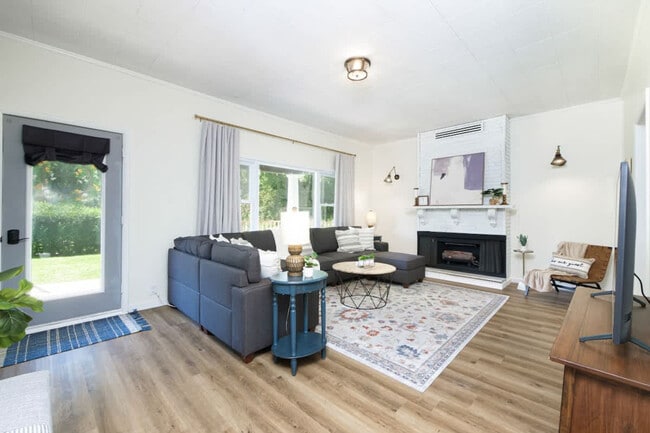 729 E State St in Port Clinton, OH - Building Photo - Building Photo