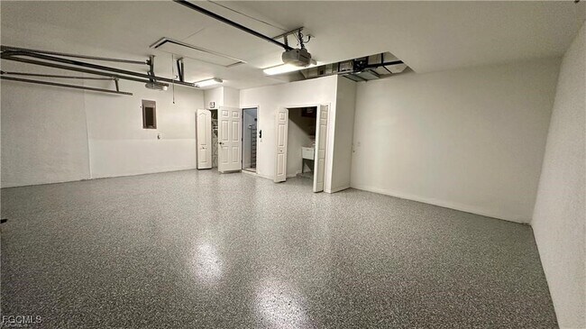 8850 Creek Run Dr in Bonita Springs, FL - Building Photo - Building Photo