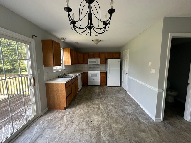 190 Mulberry Cir in Lynchburg, VA - Building Photo - Building Photo