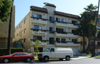 Villa Granada Apartments in Los Angeles, CA - Building Photo - Building Photo