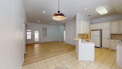 3614 Graz Dr, Unit A0502 in College Station, TX - Building Photo - Building Photo