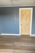 609 Main St in Blakely, PA - Building Photo