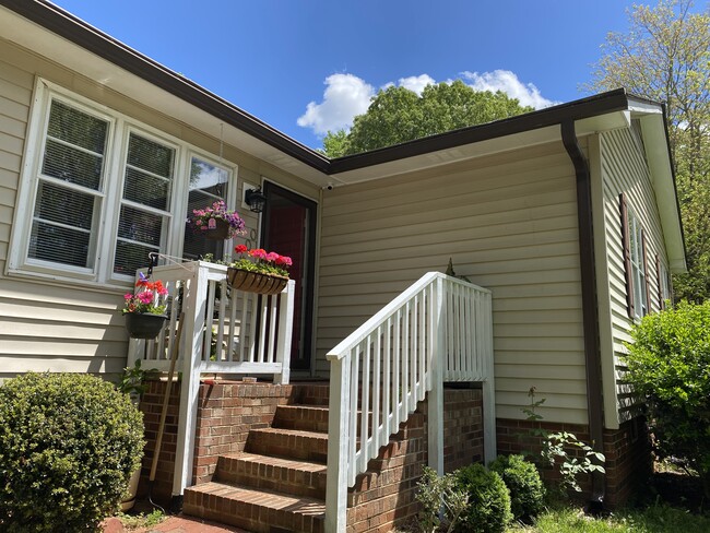 7400 Barberry Ct in Raleigh, NC - Foto de edificio - Building Photo