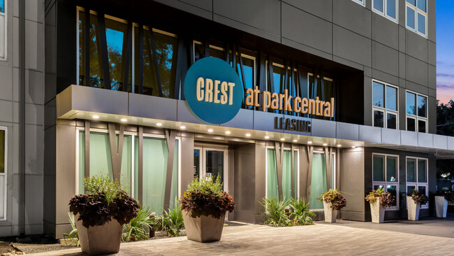 Crest at Park Central in Dallas, TX - Building Photo - Building Photo